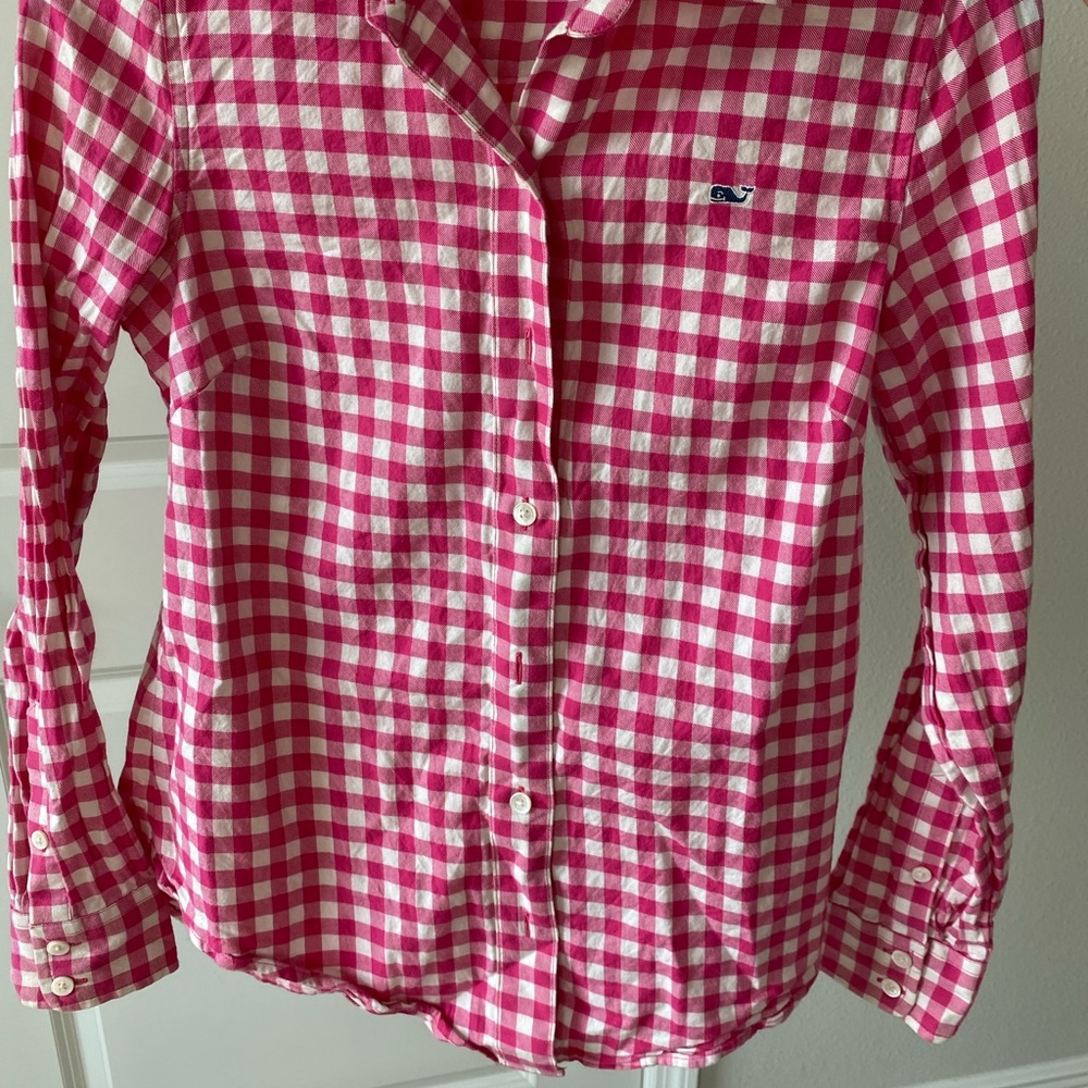 Vineyard Vines pink and white flannel top